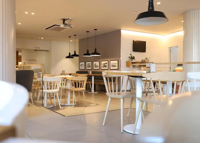 Apartamentos Port Eugeni